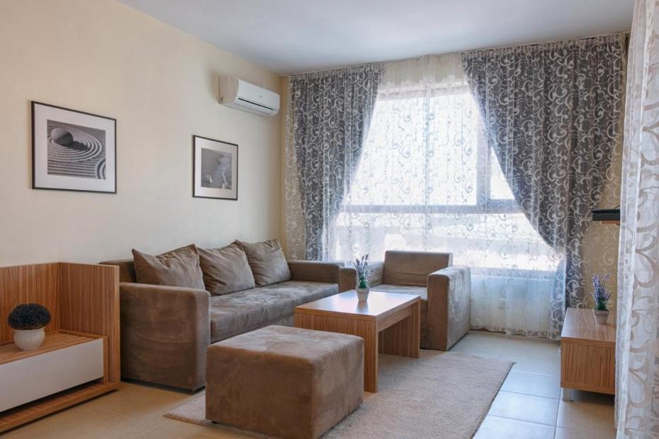Александра Hotel Sveti Vlas Exterior foto