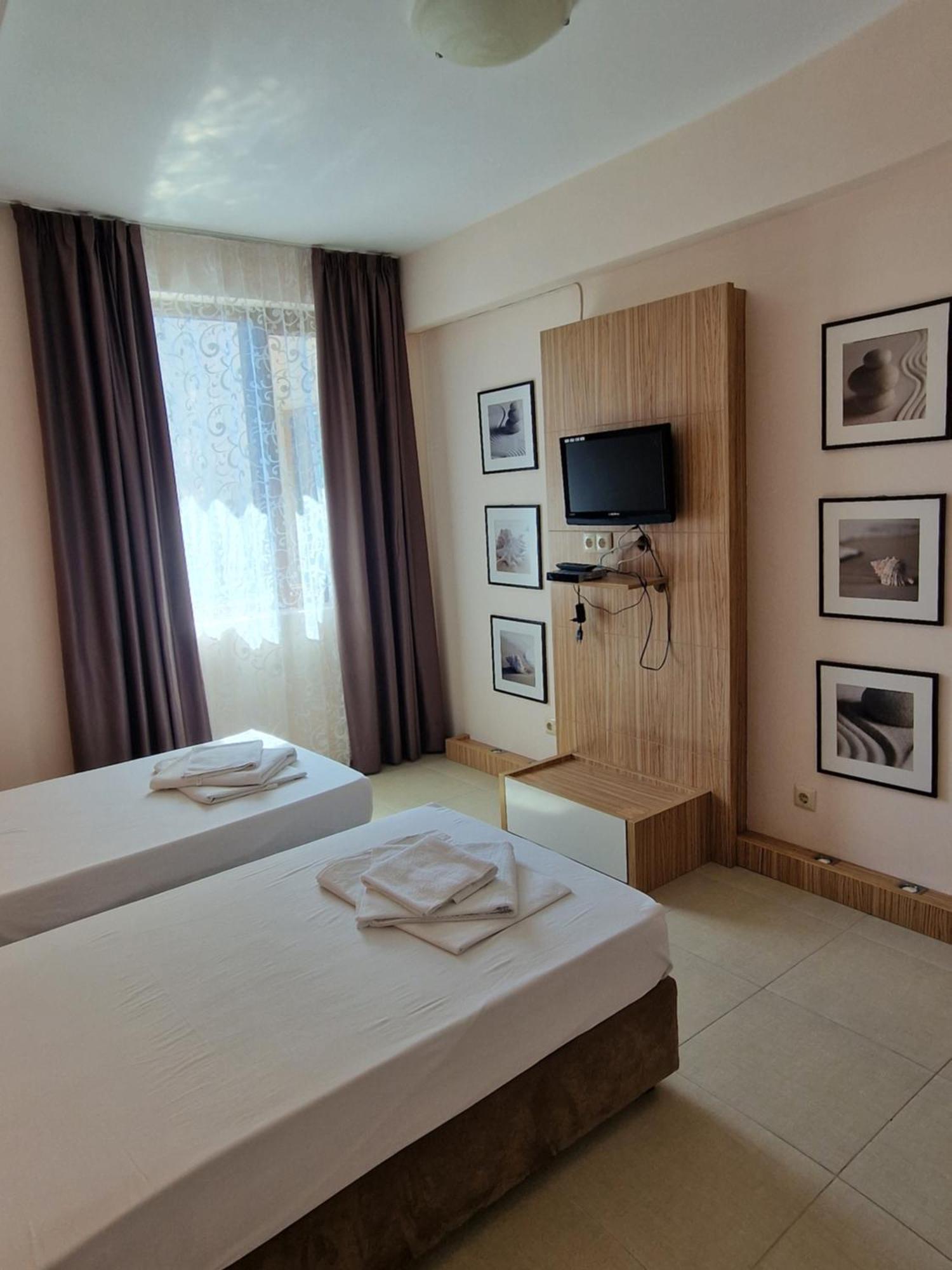 Александра Hotel Sveti Vlas Exterior foto