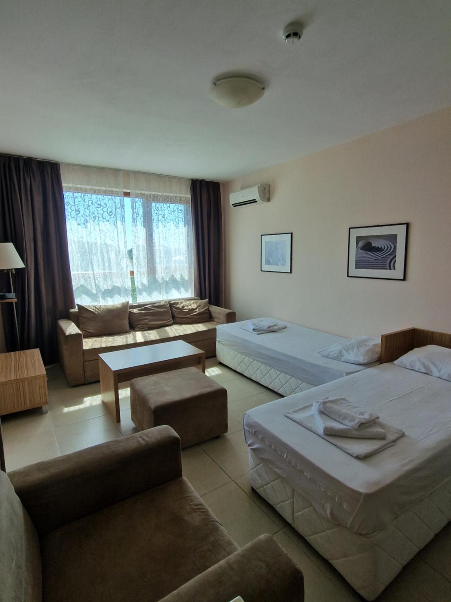 Александра Hotel Sveti Vlas Exterior foto