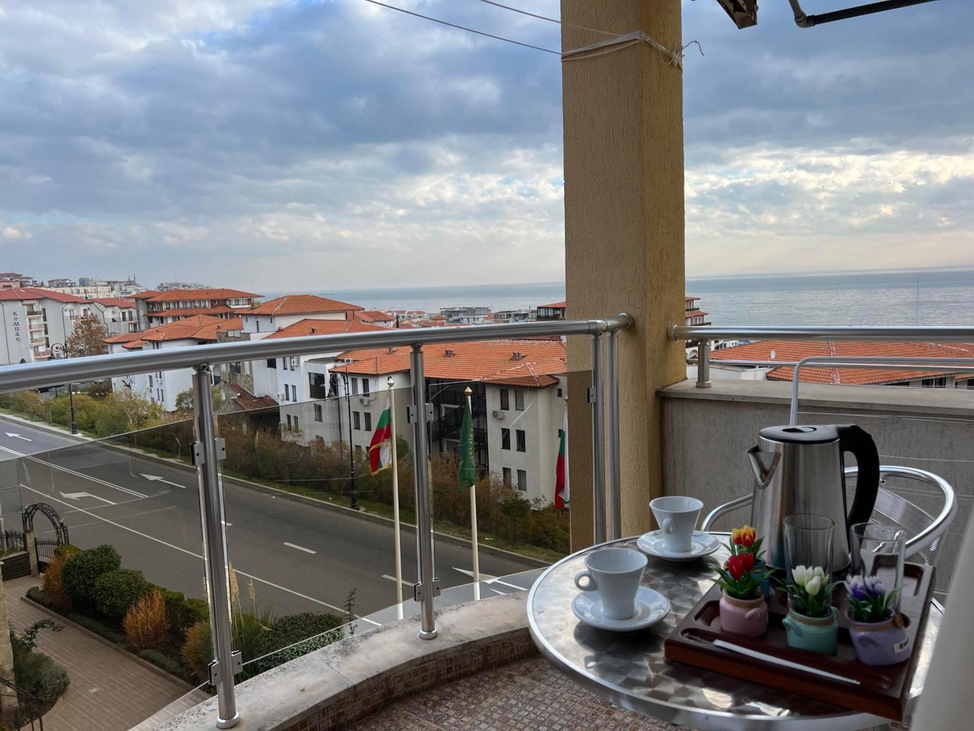Александра Hotel Sveti Vlas Exterior foto