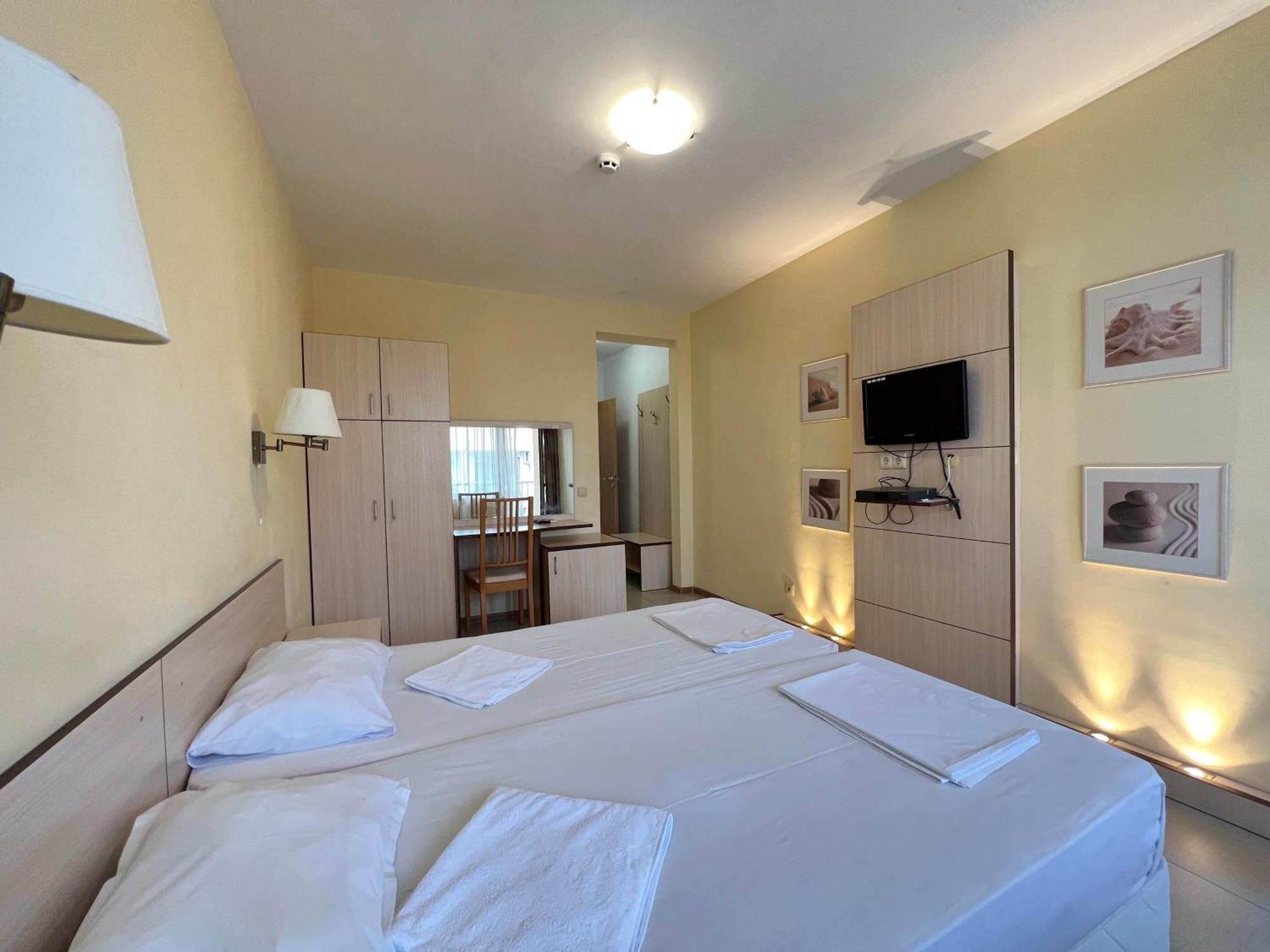 Александра Hotel Sveti Vlas Exterior foto