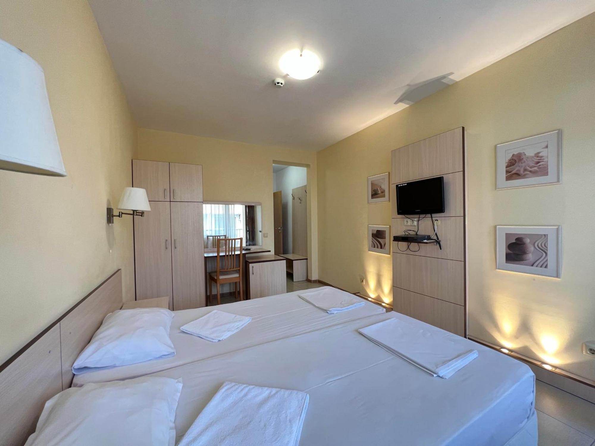 Александра Hotel Sveti Vlas Exterior foto