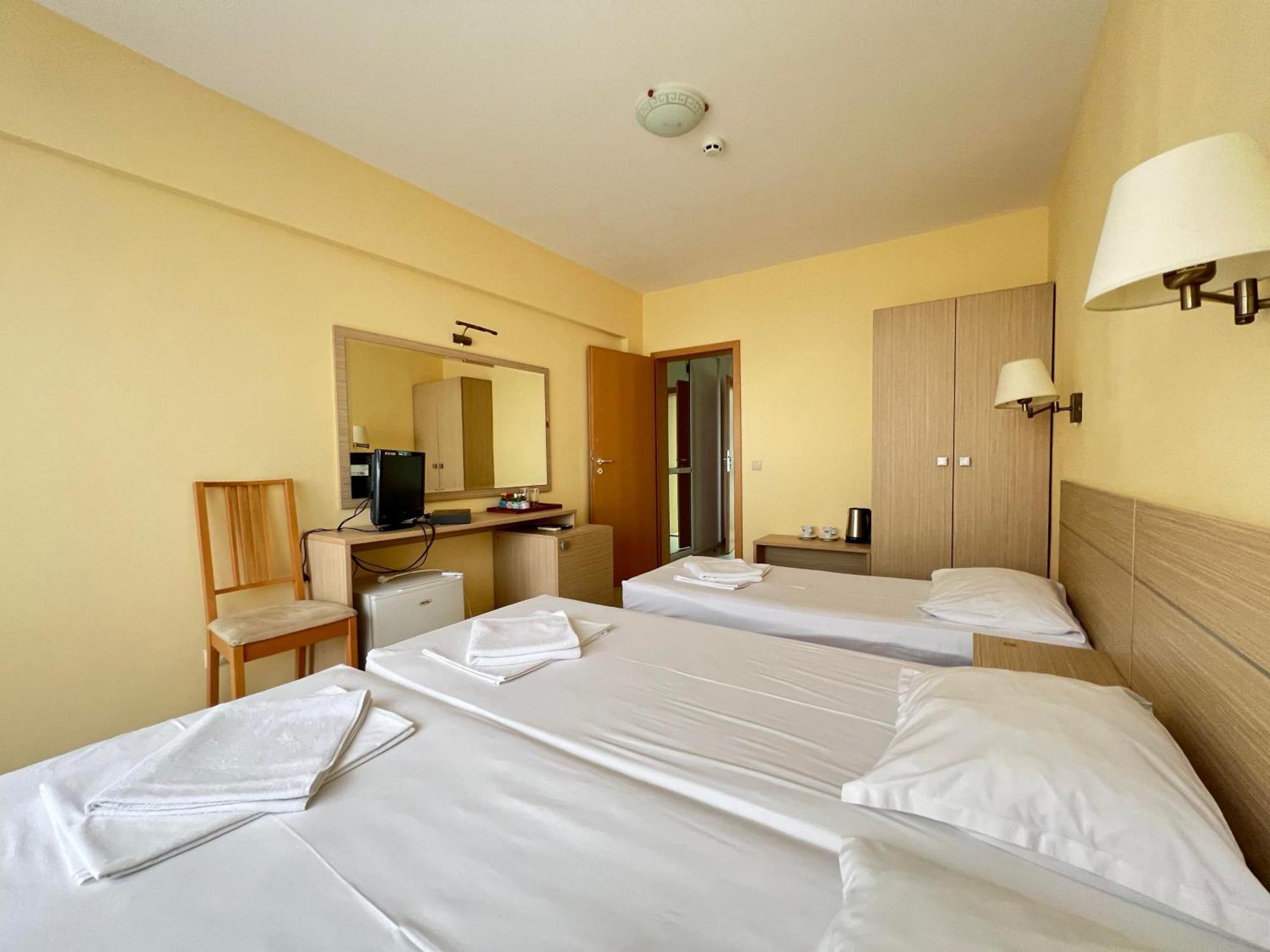 Александра Hotel Sveti Vlas Exterior foto