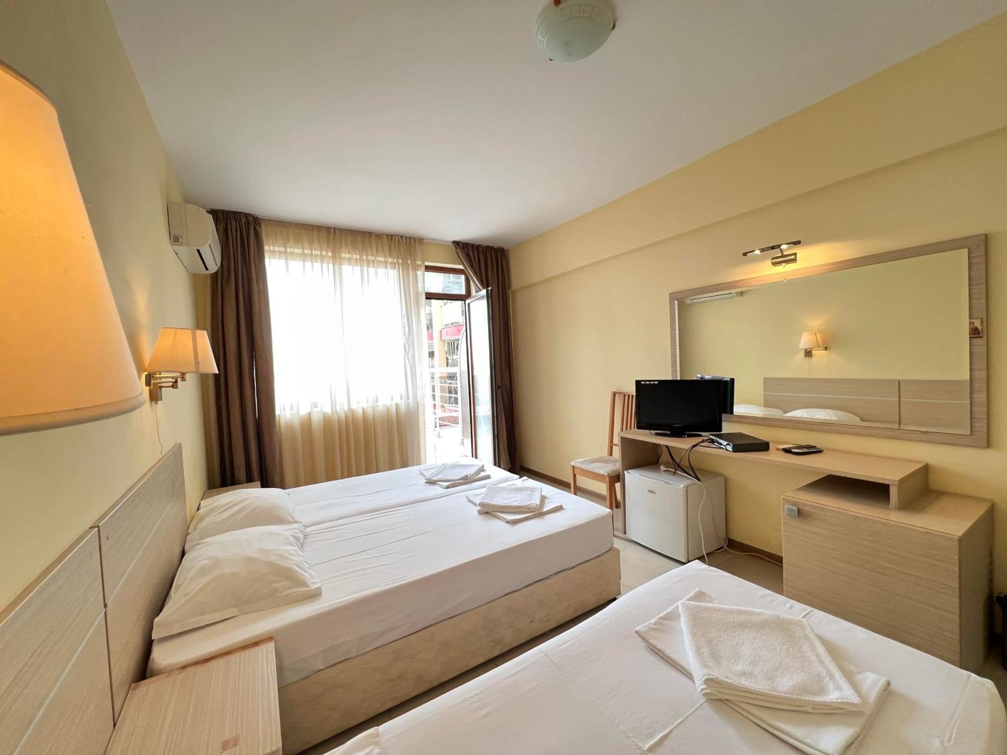 Александра Hotel Sveti Vlas Exterior foto