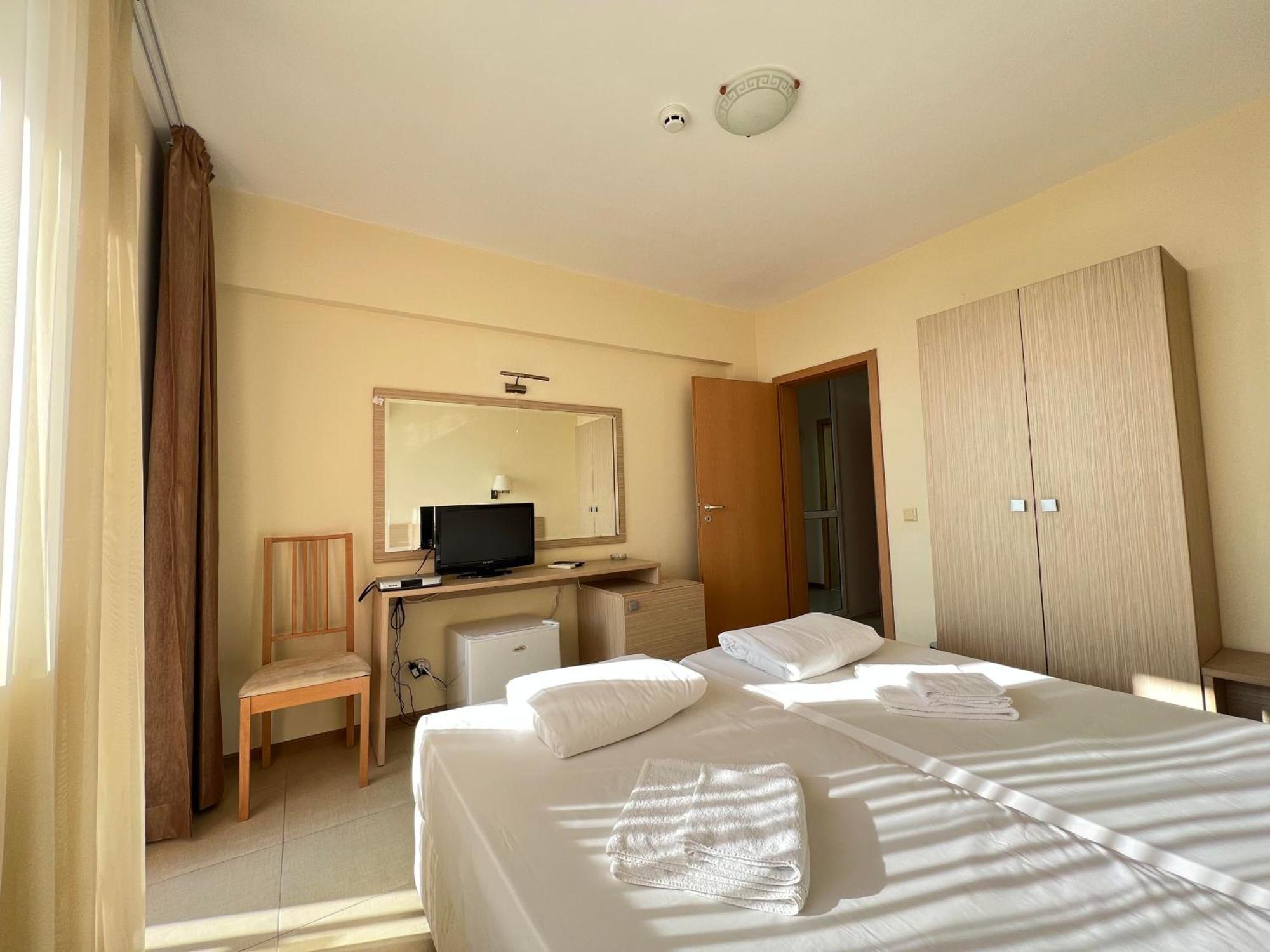 Александра Hotel Sveti Vlas Exterior foto